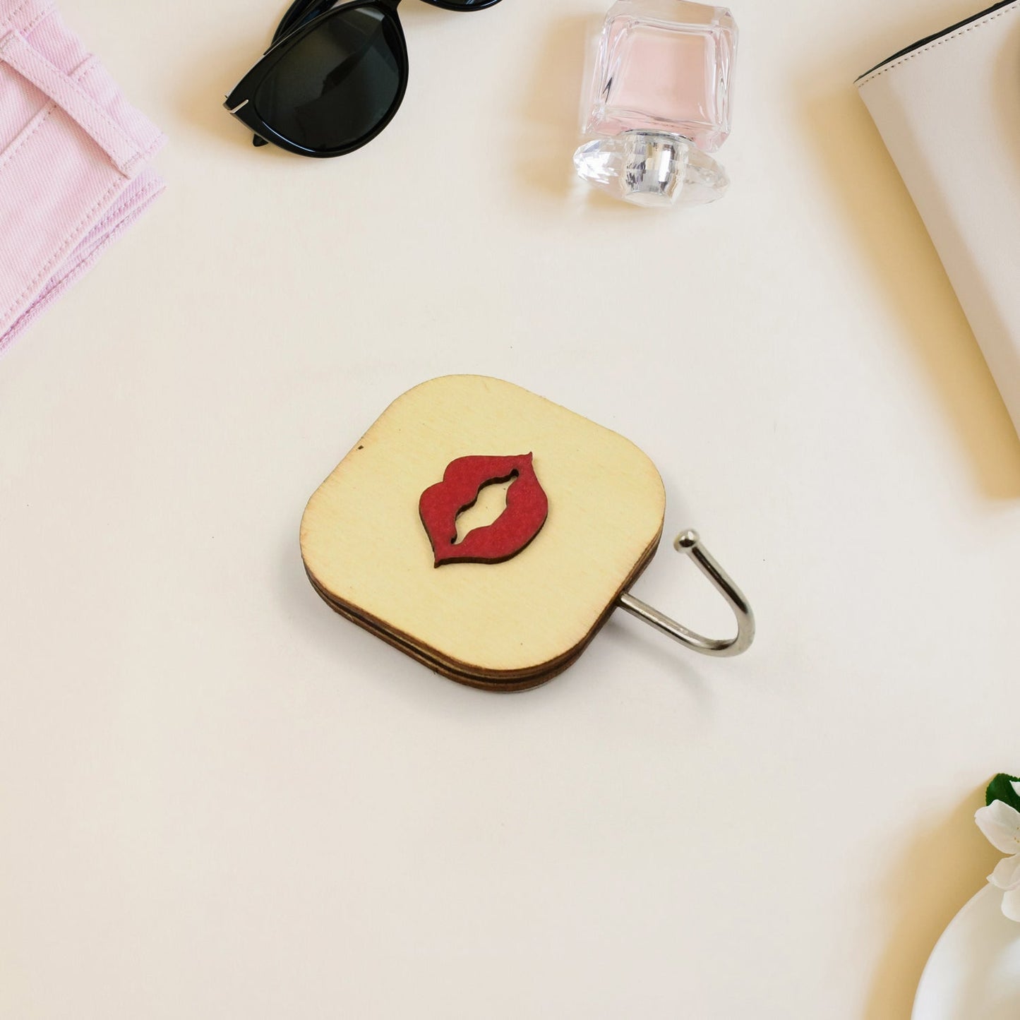 Wooden Cartoon Hook Wall Hanging Hooks Wall Storage Hook Wall Mounted Hat Hooks Wall Coat Hooks Hanger Backpack Hook Clothes Hook Office Towel Hook Clothing Iron (2 pc)