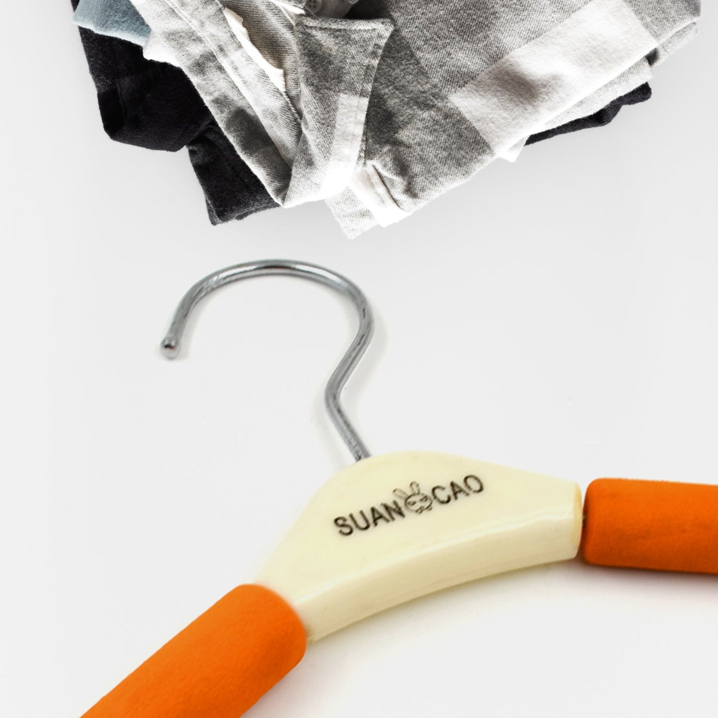 Solid Sponge Hanger Non-Slip Hanger (B Grade / 2 Pc)