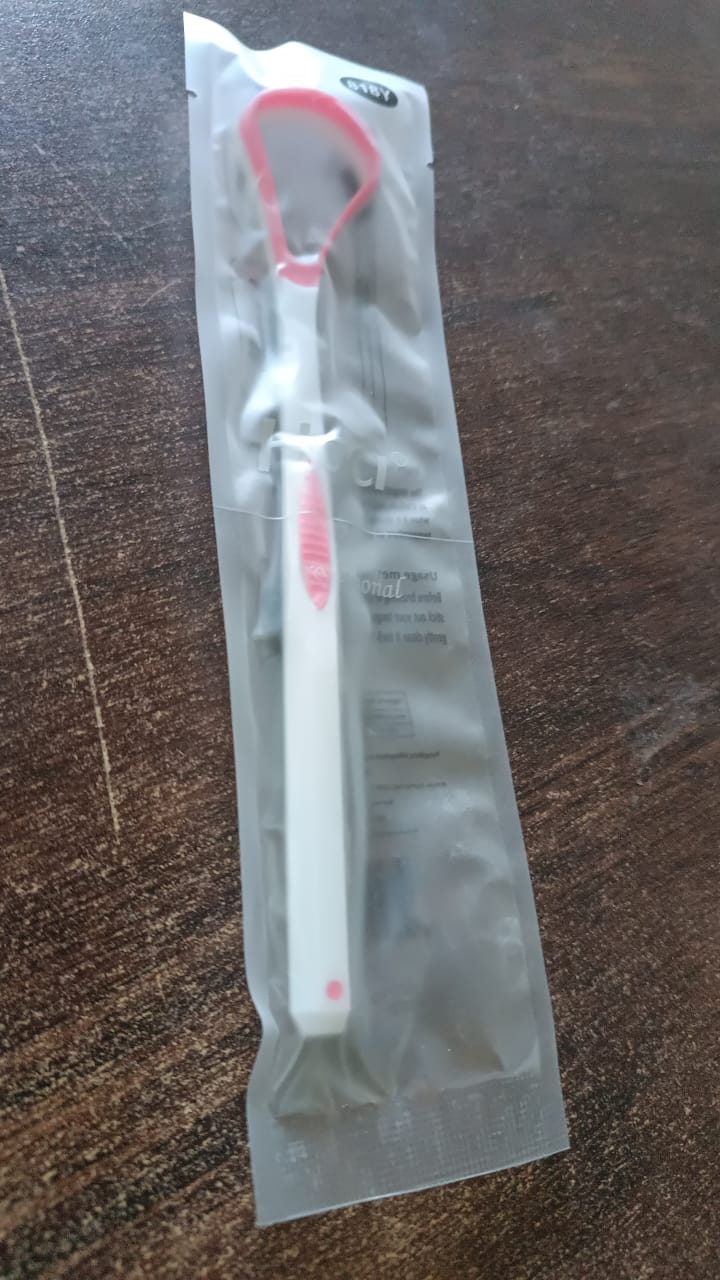 Tongue Cleaner Oral Tongue Cleaner Brush Scraper (2 Pc)