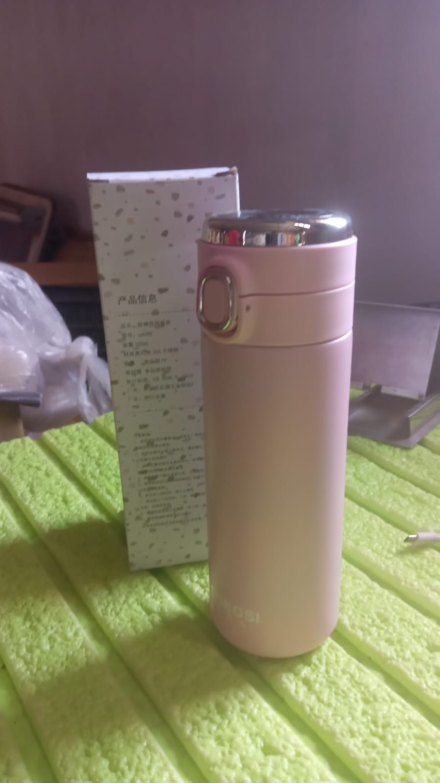 Smart Vacuum Insulated Water Bottle with LED Temperature Display, Cold & Hot | Leak Proof | Office Bottle | Gym | Home | Kitchen | Hiking | Trekking | Travel Bottle (Mix Color & Design / 320 ML)