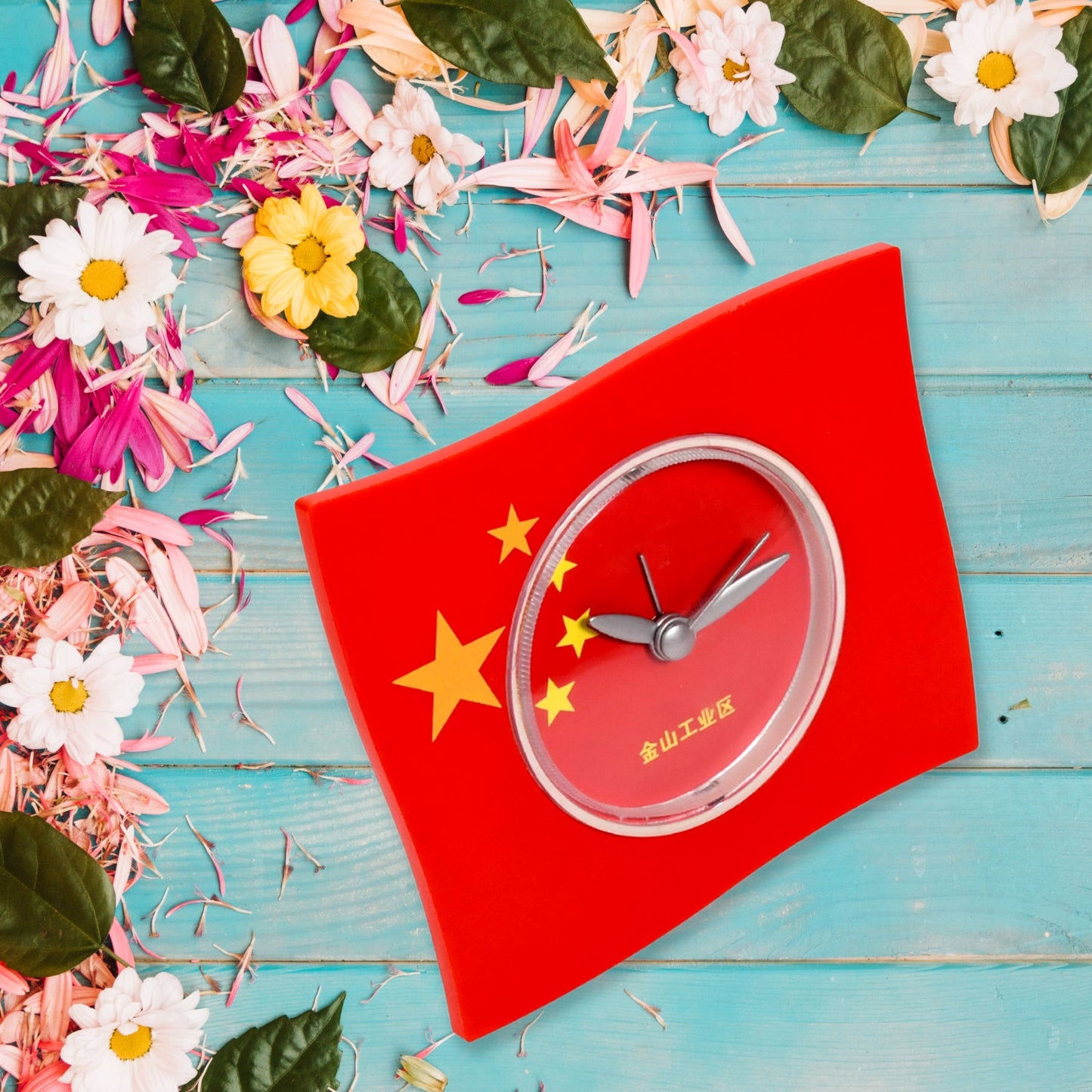 Elegant Desk Clock Watch with Alarm System Ã¢â‚¬â€œ Stylish and Functional Timepiece for Your Workspace (1 Pc)