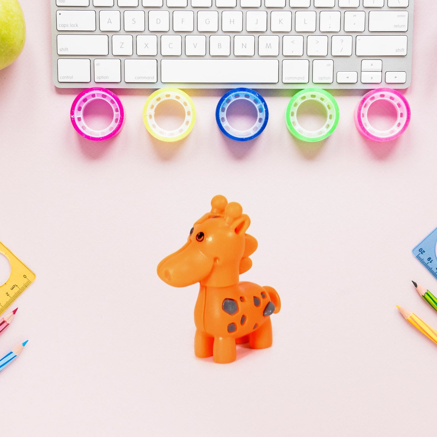 Extandable Giraffe toy, Cute Looking Giraffe with Extandable Neck- 2 pcs