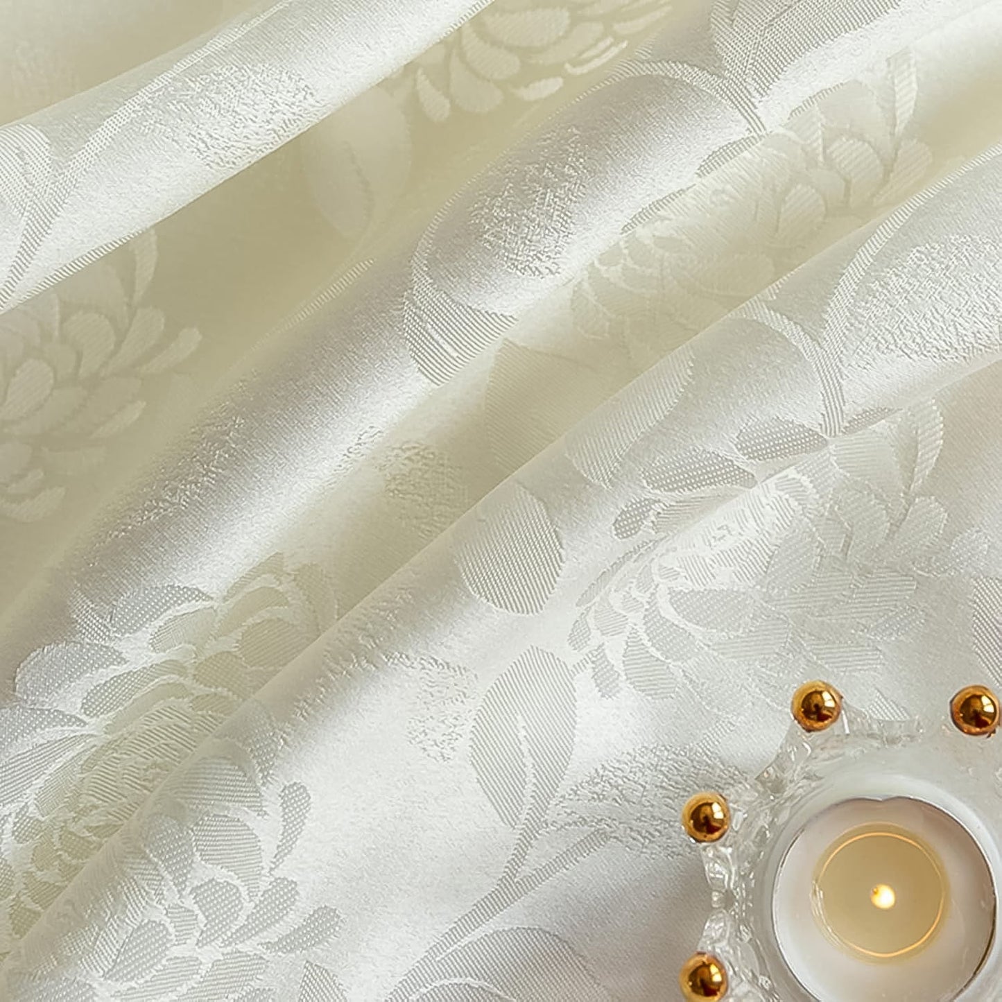 Reusable Table Cloth / Cover for Dining Picnic (140Ãƒâ€”140 Cm / 1 Pc)