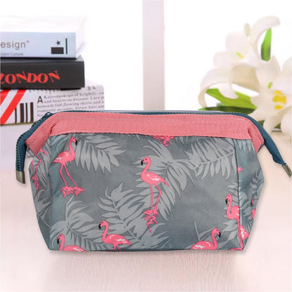 Makeup Bag / Pouch / Travel Cosmetic Bags / Brush Pouch Toiletry Kit Fashion Women Jewelry Organizer with Zipper Portable Purse Pouch (1 pc / 25Ãƒâ€”13 Cm)