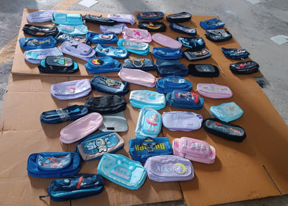 Mix Designs Pouch Ã¢â‚¬â€œ Stylish, Functional Storage Bag (1pc)