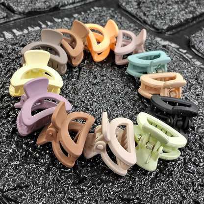 Plastic Small Hair Clips for Girls Kids Hair Accessories (6 Pcs Set / Mix Color & Design)