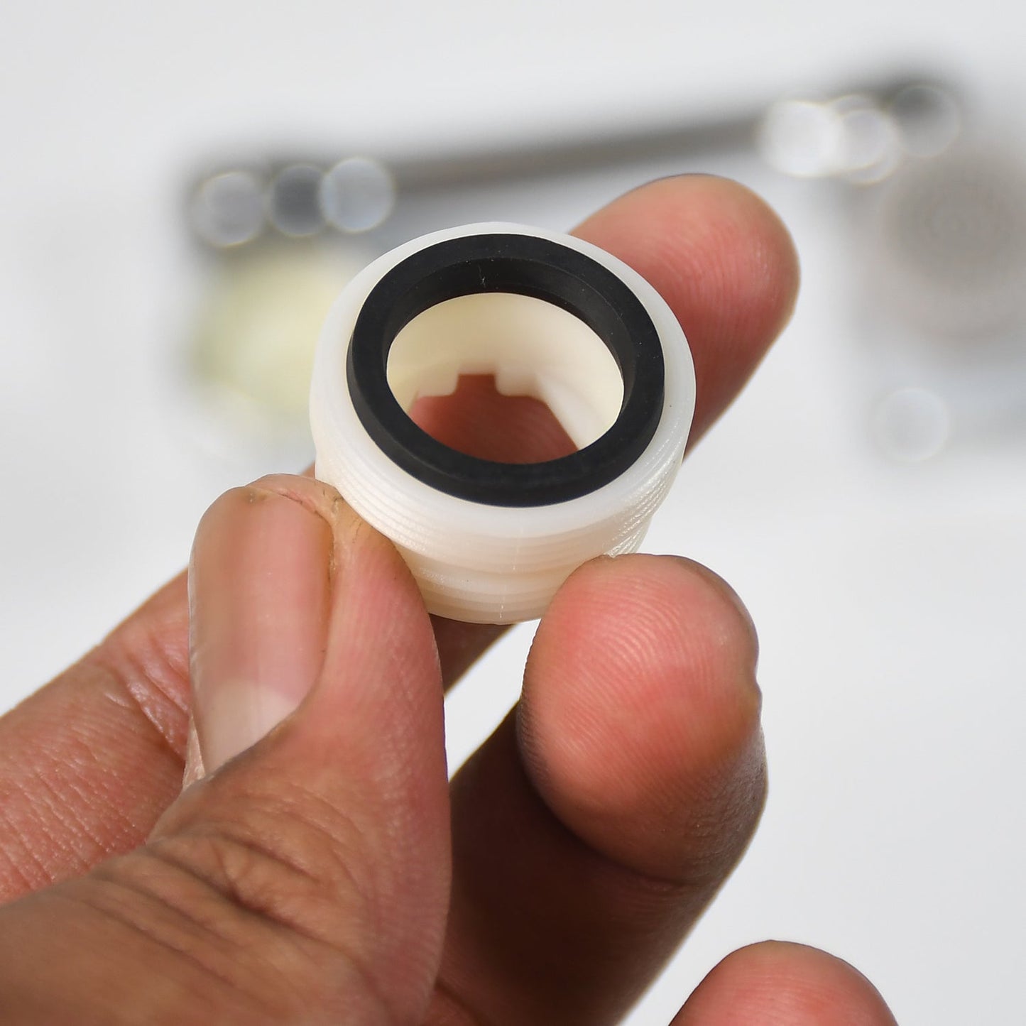 Splash Faucet Filter Ã¢â‚¬â€œ 180Ã‚Â° Rotating Sprayer, Double O-Ring, Movable Water-Saving Sink Aerator Extender (Loose)