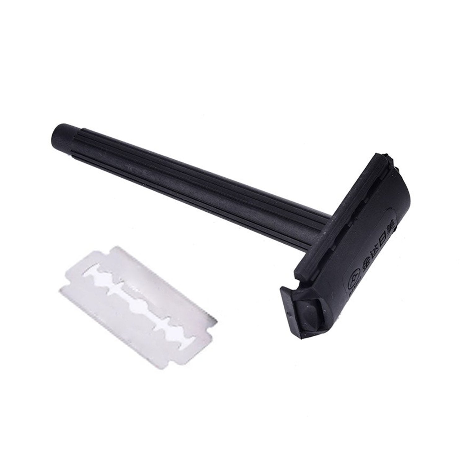 Menâ€™s plastic razor with ergonomic design