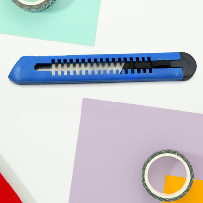 Multi-Use Iron Cutter, Cutting Blade and Precision Knife Blade, Utility Knife - Heavy Duty Industrial Cutter Knife (18mm) 3 pcs