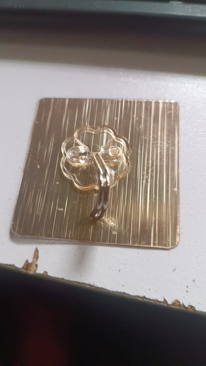 Adhesive Heavy-Duty Hooks for Kitchen and Bathroom (1 Pc / 6Ãƒâ€”6 Cm)