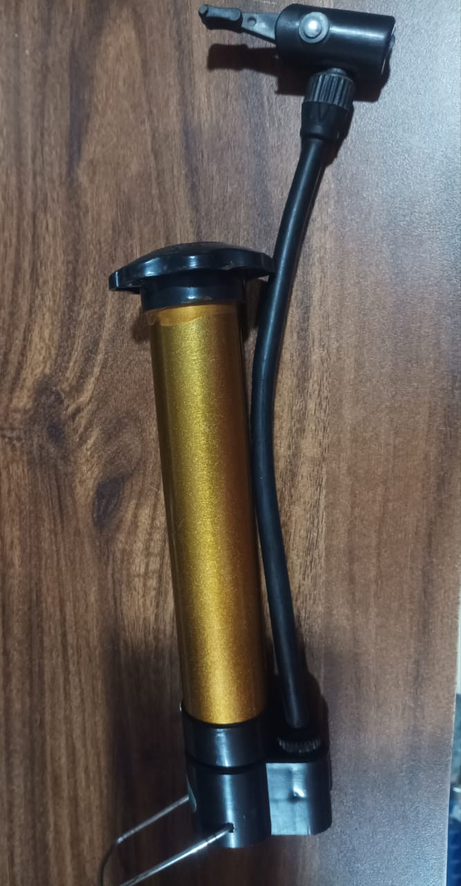 Hand Air Ball Pump Ã¢â‚¬â€œ Portable Metal Inflator for Basketball, Soccer & More