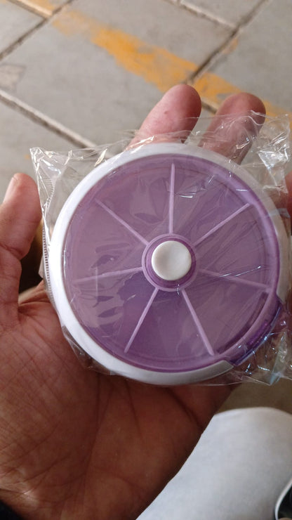 Cute 7-Day Pill Box Dispenser Ã¢â‚¬â€œ Portable 7-Grid Medicine Organizer (1 Pc)