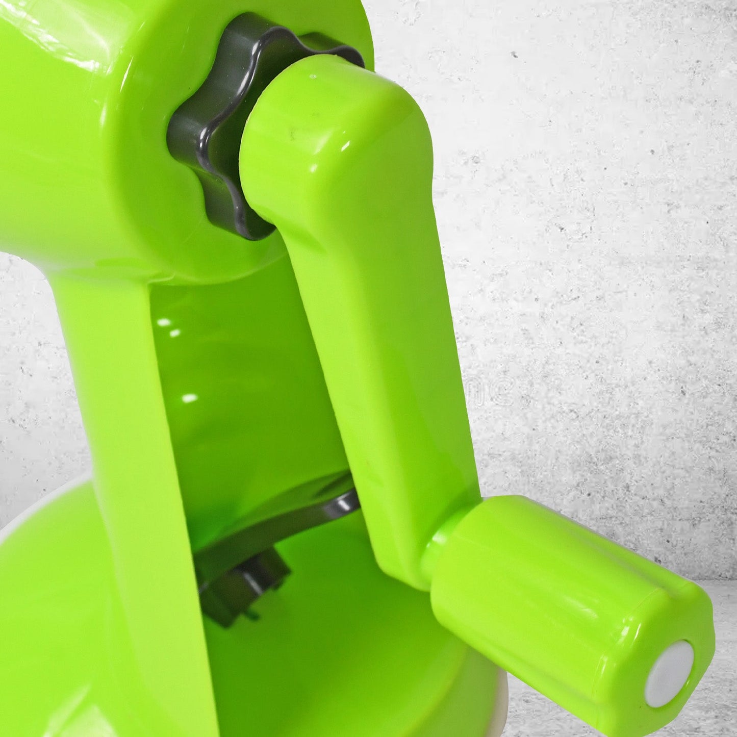 6 in 1 Multi functional Vegetable Cutter & Slicer Hand Machine Cutting, Slice, Cut Thick, Cut Silk All in one Ã¢â‚¬â€œVegetable Chopper Cutter & Slicing Cutter Barrel - Vegetable Grater with 6 Removable Blades