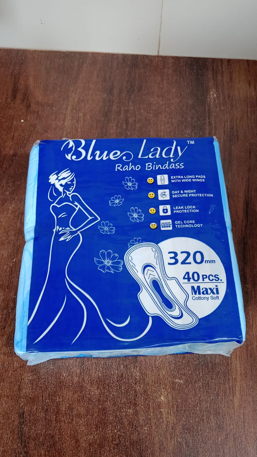 Blue Lady Extra Long Pads With Wides Wings Sanitary Pads Ã¢â‚¬â€œ 320 mm, 40-Pack