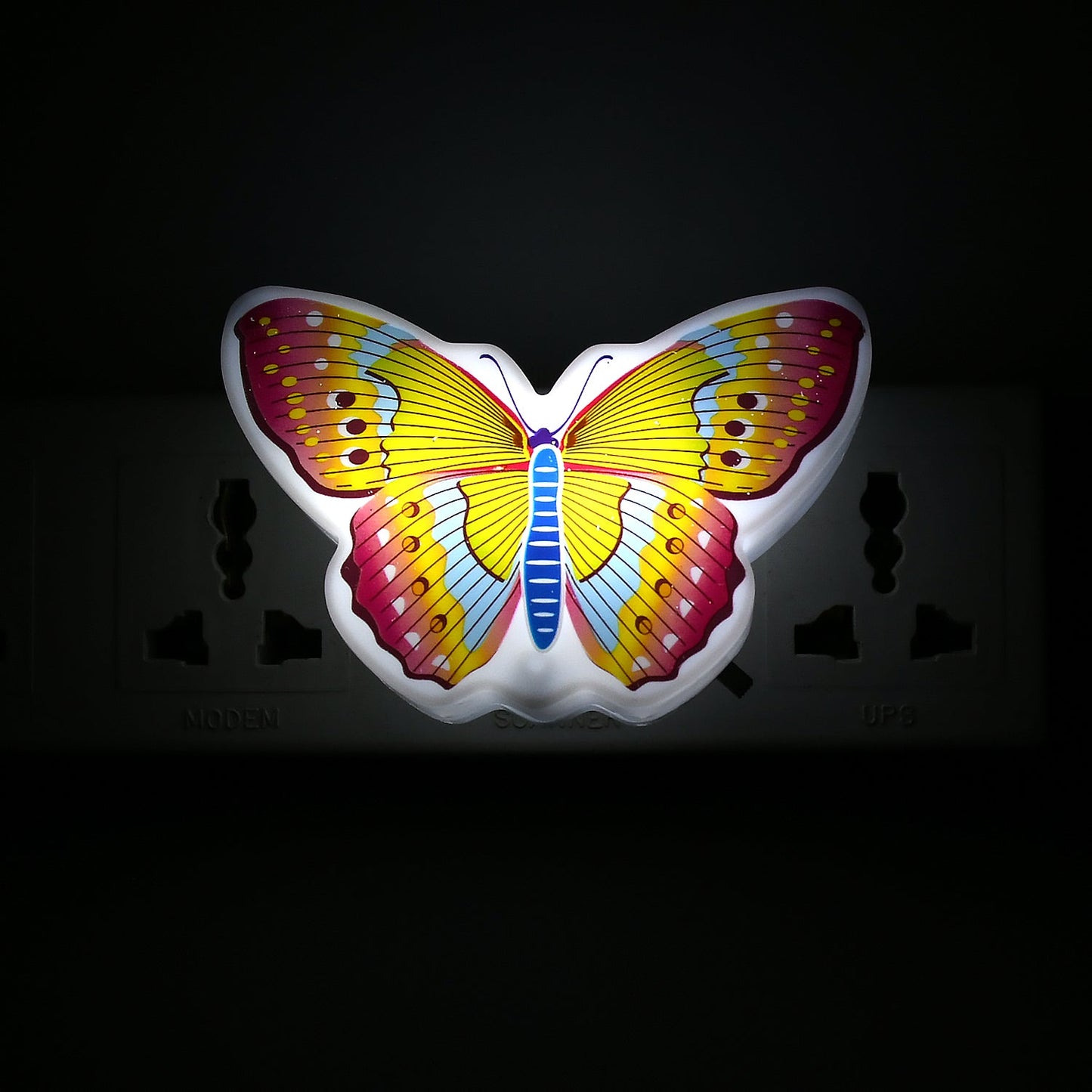 3D Illusion LED Night Light Ã¢â‚¬â€œ Energy-Saving Decorative Lamp for Lobby & Drawing Room (1 Pc)