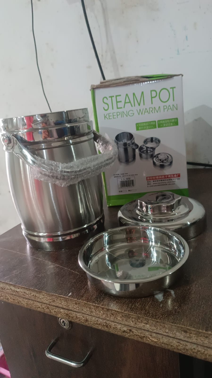 Stainless Steel Lunch Box, Insulated Lunch Box Double VacuumÃ¢â‚¬â€˜Layer (2.2 Ltr.)