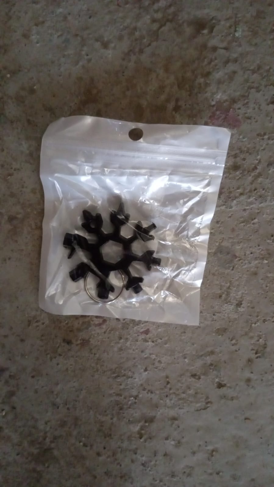 Durable 18-in-1 Snowflake Multi-Tool Ã¢â‚¬â€œ Portable Bottle Opener, Phillips Screwdriver & Wrench Kit