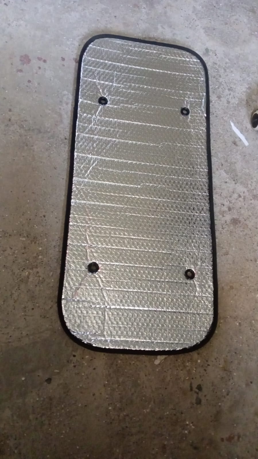 Car Windshield Sun Shade, Blocks UV Rays Sun Visor Protector, Keeps Your Vehicle Cool Sunshade for Cars, SUVs, Trucks, and Vans (80Ãƒâ€”35 Cm)