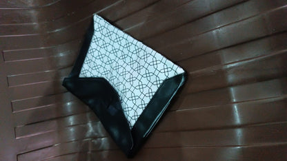 Multipurpose Pouch With Magnetic Lock(1 Pc / 19Ãƒâ€”14 Cm)