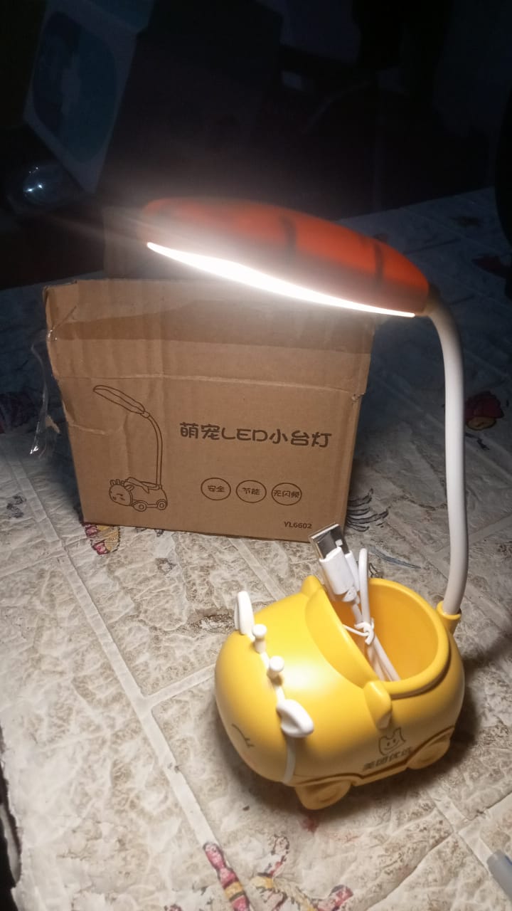 360Ã‚Â° Adjustable Foldable LED Desk & Reading Lamp Ã¢â‚¬â€œ USB Rechargeable (1 Pc)