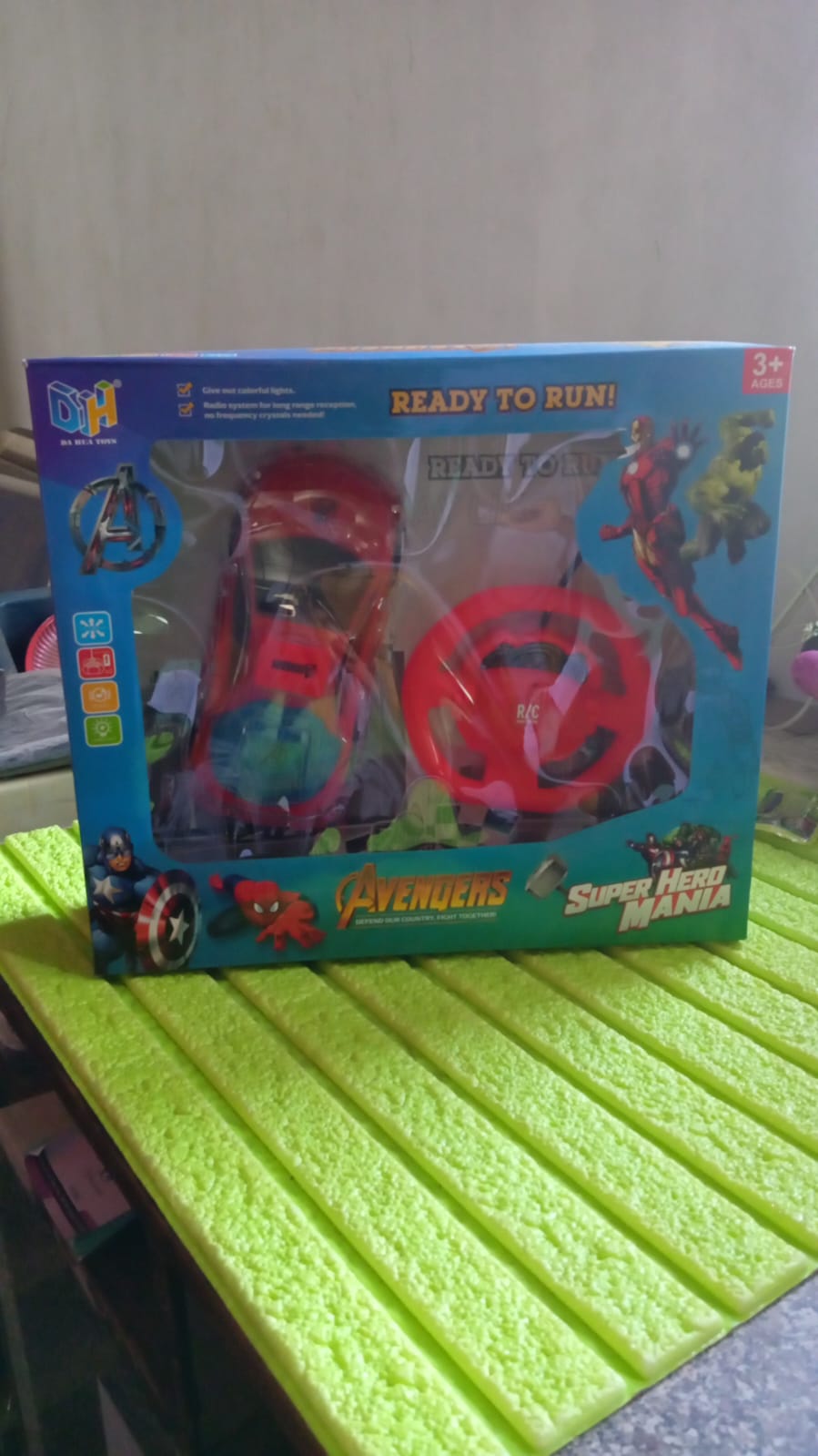 Plastic RC Racing Car Ã¢â‚¬â€œ 2-Way Control with Handle Remote & Rechargeable Battery (Ideal Birthday Gift)