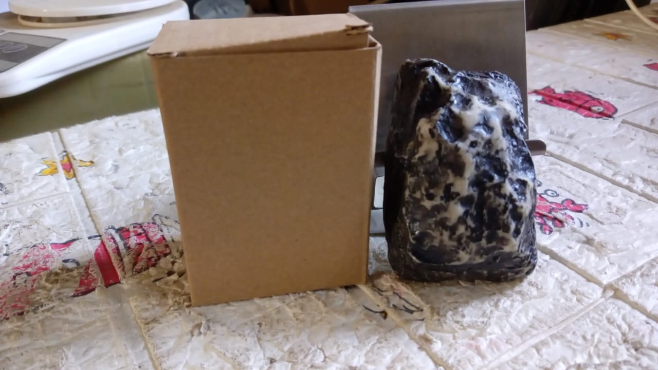 Realistic Fake Rock Key Hider Ã¢â‚¬â€œ Weatherproof Outdoor Key Storage for Emergencies (1 Pc)