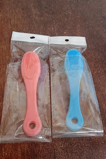 Silicone Makeup cleaning tool, finger wash Face Scrubber Facial Cleansing Brush (2 Pc / Mix Color)