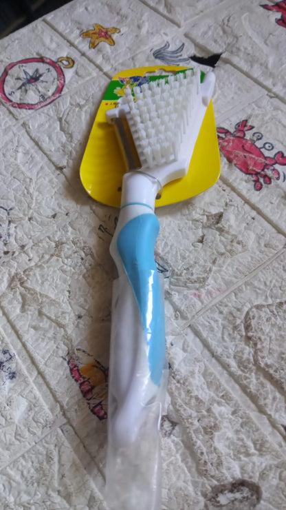 Multipurpose Peeler Brush Ã¢â‚¬â€œ Stainless Steel Peeler with Cleaning Brush (1 Pc)