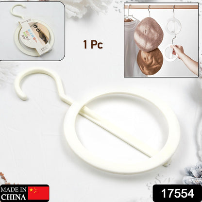 Plastic Circle Hanger for Hats, Towels & Bags (2 Pc)