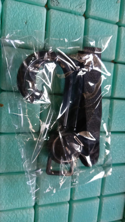 360Ã‚Â° Rotating Multi-Purpose Baby Carriage Hook Ã¢â‚¬â€œ For Strollers, Cars & More (2 Pc)