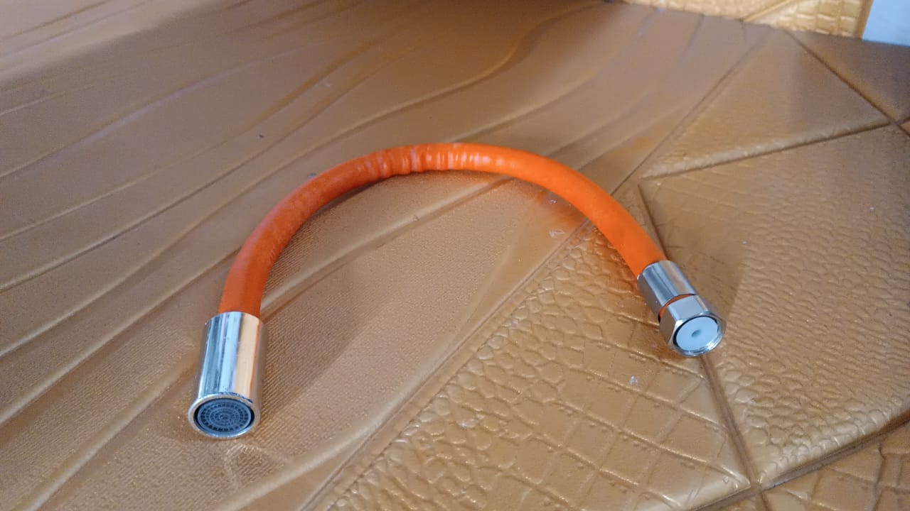 Universal Extension Tube 360Ã‚Â° Swivel Free Bending Flexible Connector (46-47 Cm / 1 Pc)