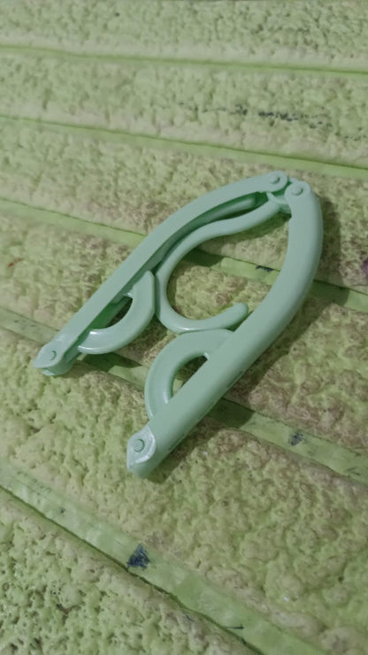 Travel Hangers, Portable Folding Clothes Hangers (4 Pc / Small)