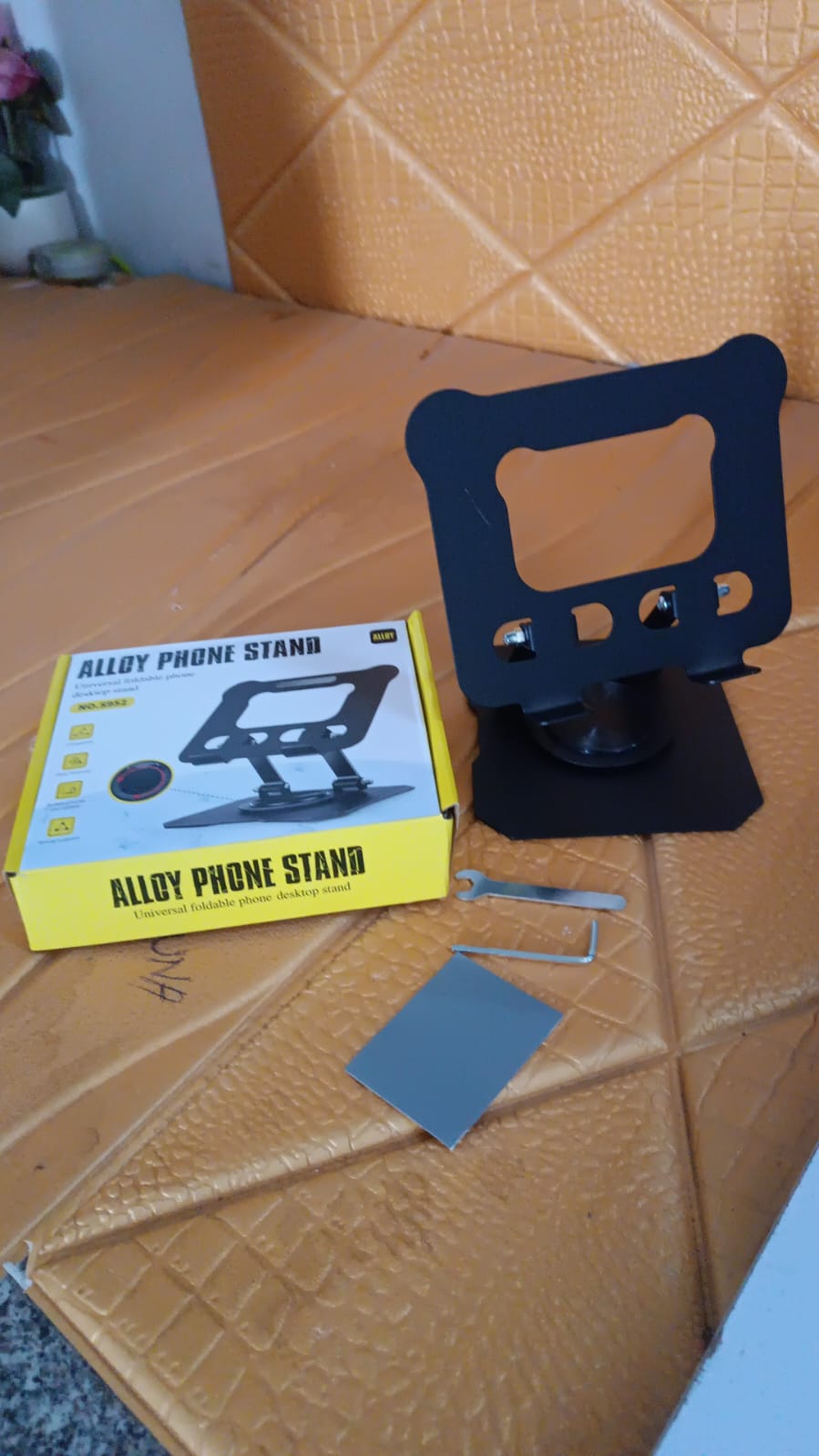 Aluminium Alloy 360Ã‚Â°Rotating Bracket, Adjustable Stand (1 Pc)